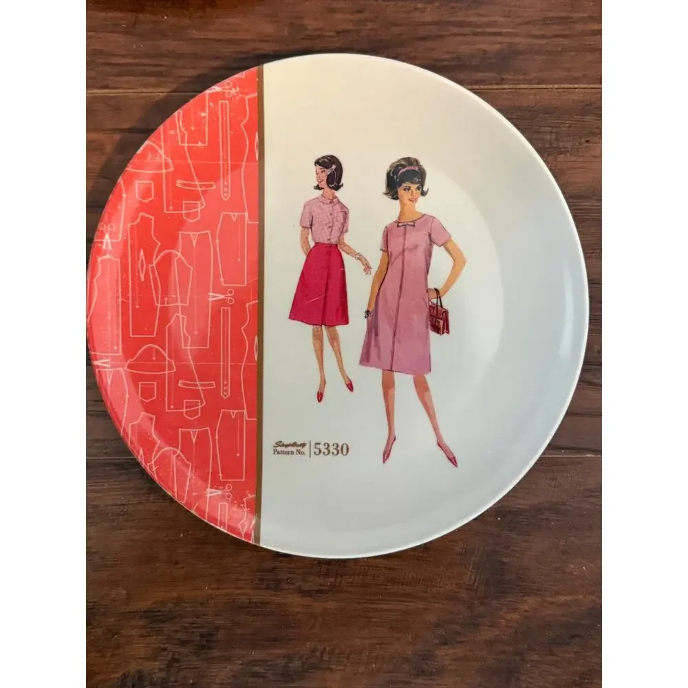 Vintage Simplicity Sewing Pattern Plates Melamine 6 3/4” - Set of 3